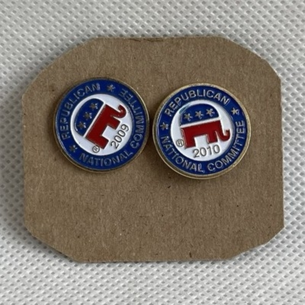 Pair of 2009 & 2010 Republican National Committee Lapel Pins - Picture 1 of 2
